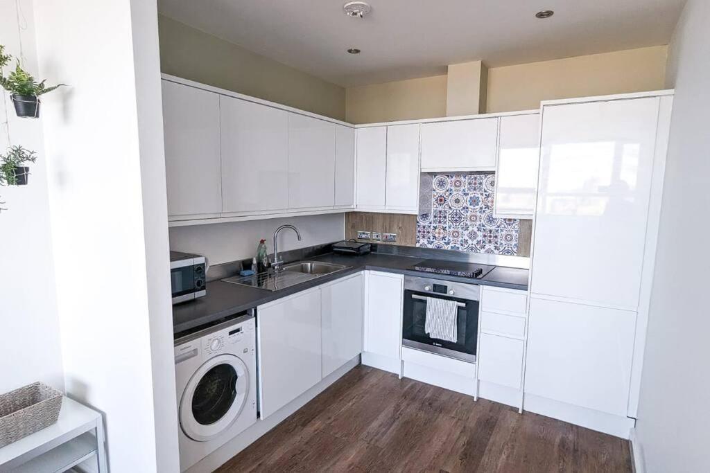 1 Bedroom City Centre Apartment Birmingham Exterior foto